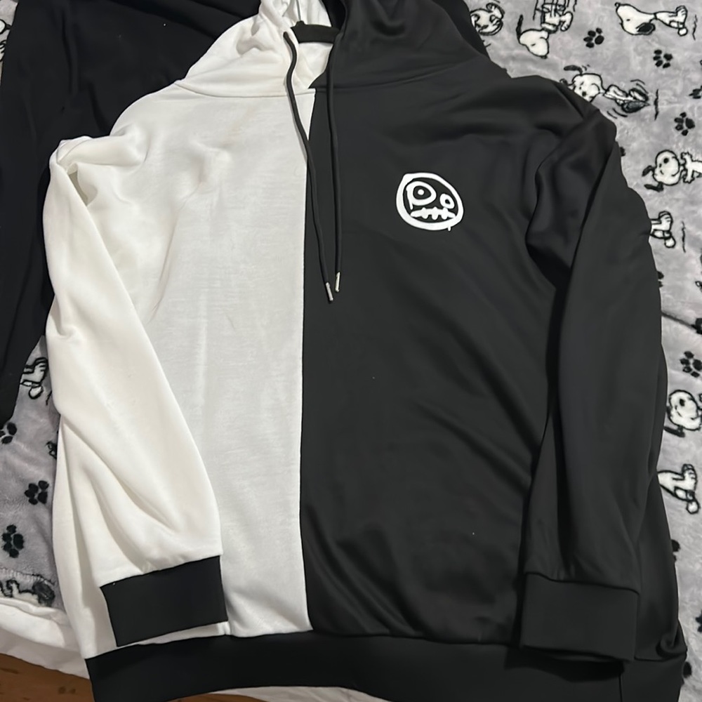 Mens Romwe hoodie, black/white